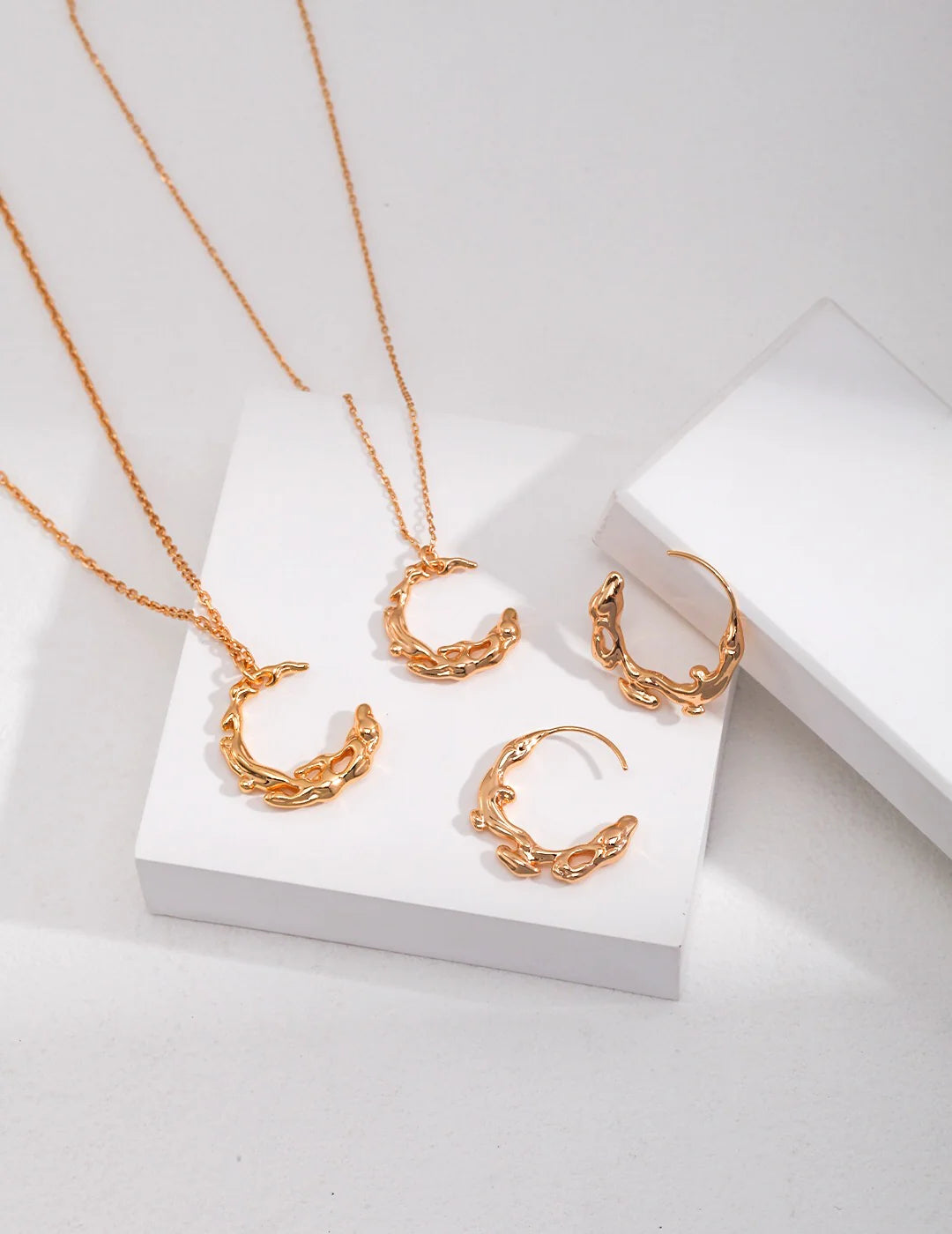 Irregular Flow Water Flow Earrings