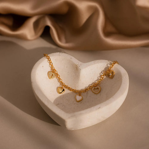 Amour's Paire